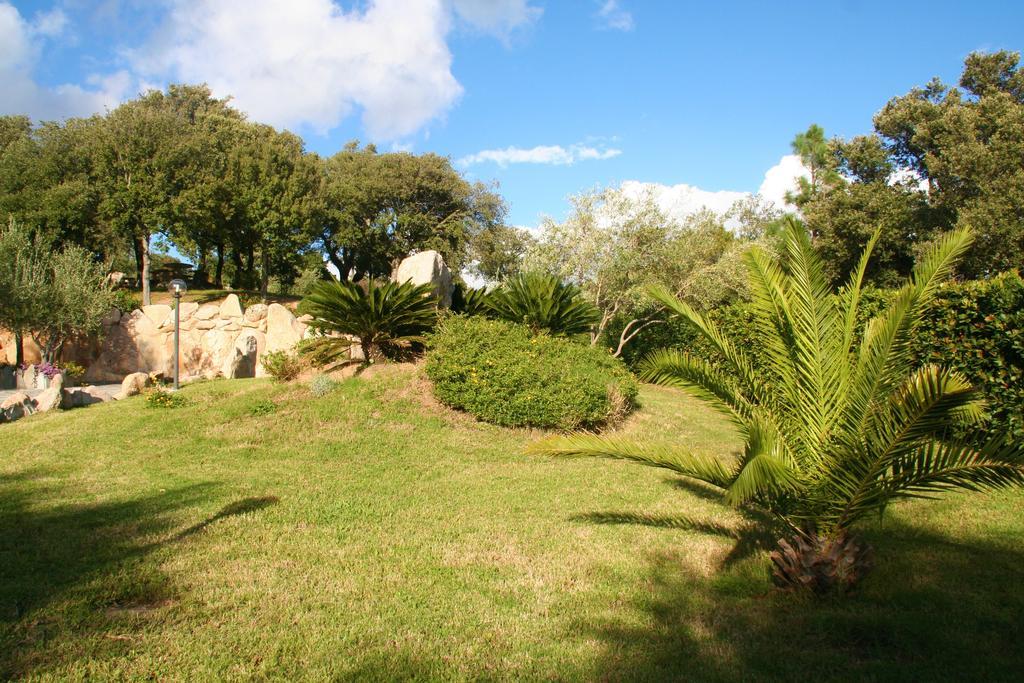 Residence Villa Smeralda Telti Exterior foto